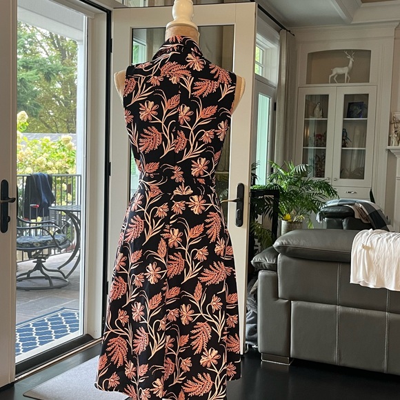 Banana Republic Midi Dress Size 4 - Picture 2 of 11